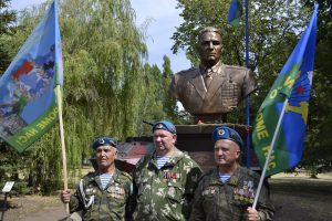 В Тольятти открылось сразу два бюста Герою Советского Союза, генералу армии Василию Филипповичу Маргелову