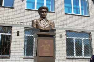 В Тольятти открылось сразу два бюста Герою Советского Союза, генералу армии Василию Филипповичу Маргелову