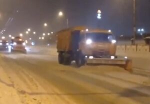 В Тольятти с начала недели вывезли 4300 кубометров снега, из них 1440 кубов за сутки
